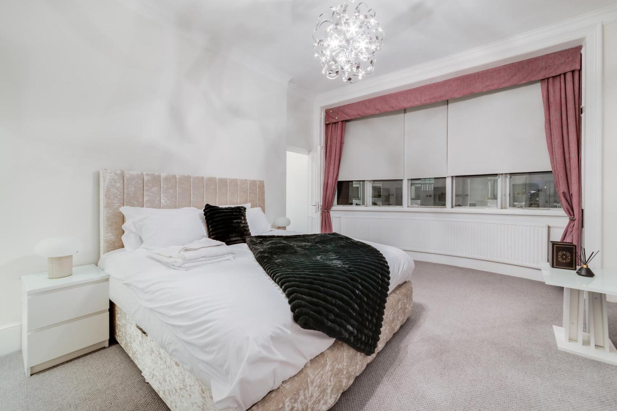 Luxury London 3 Bedroom Duplex With Pool Table - 4Hs Buitenkant foto