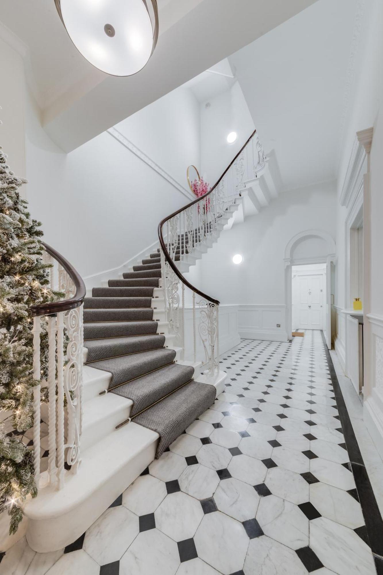 Luxury London 3 Bedroom Duplex With Pool Table - 4Hs Buitenkant foto